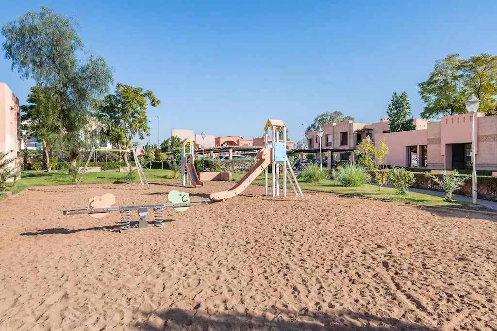Marrakech Flat With Swimming Pool & Sunny Garden Apartment Marrakesh