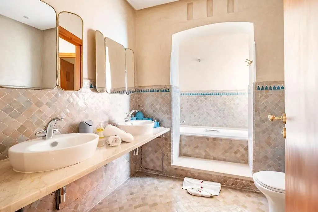 Marrakech Flat With Swimming Pool & Sunny Garden Apartment Marrakesh
